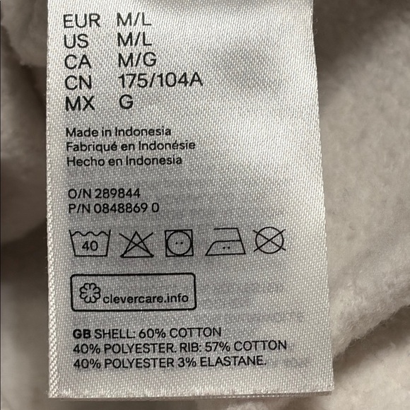 H&M women’s pullover White Friends forever heart Sweater - Picture 6 of 6